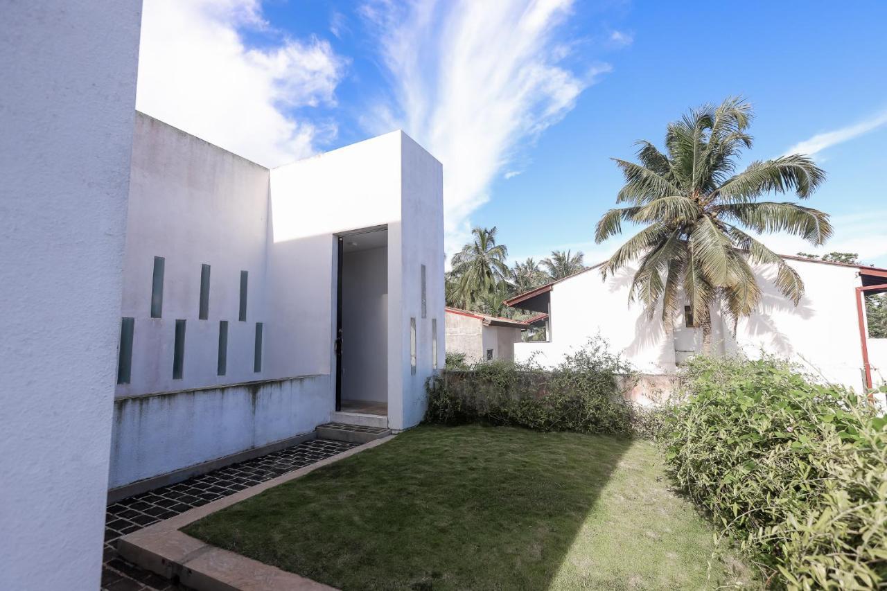 Bieshu Beach Hive Habaraduwa Central Buitenkant foto