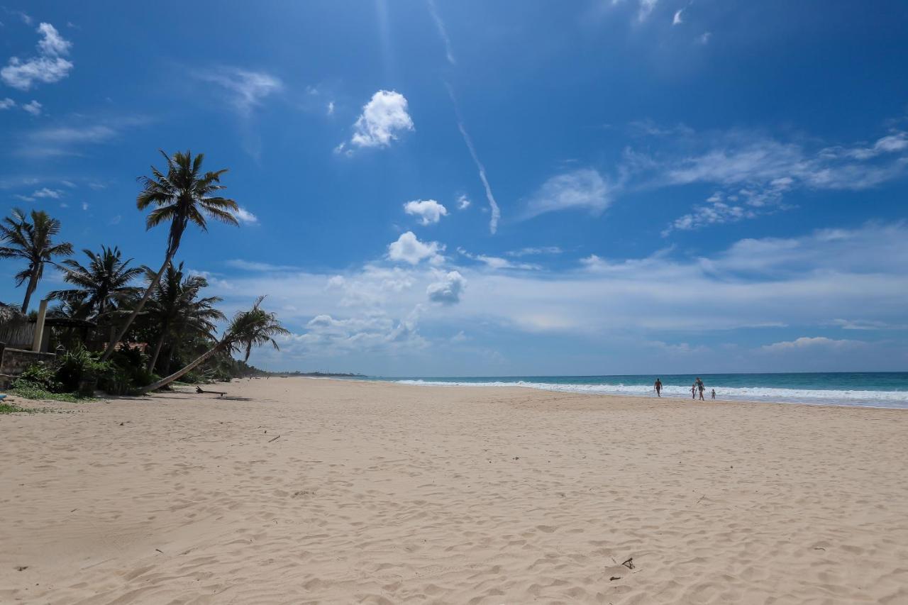 Bieshu Beach Hive Habaraduwa Central Buitenkant foto