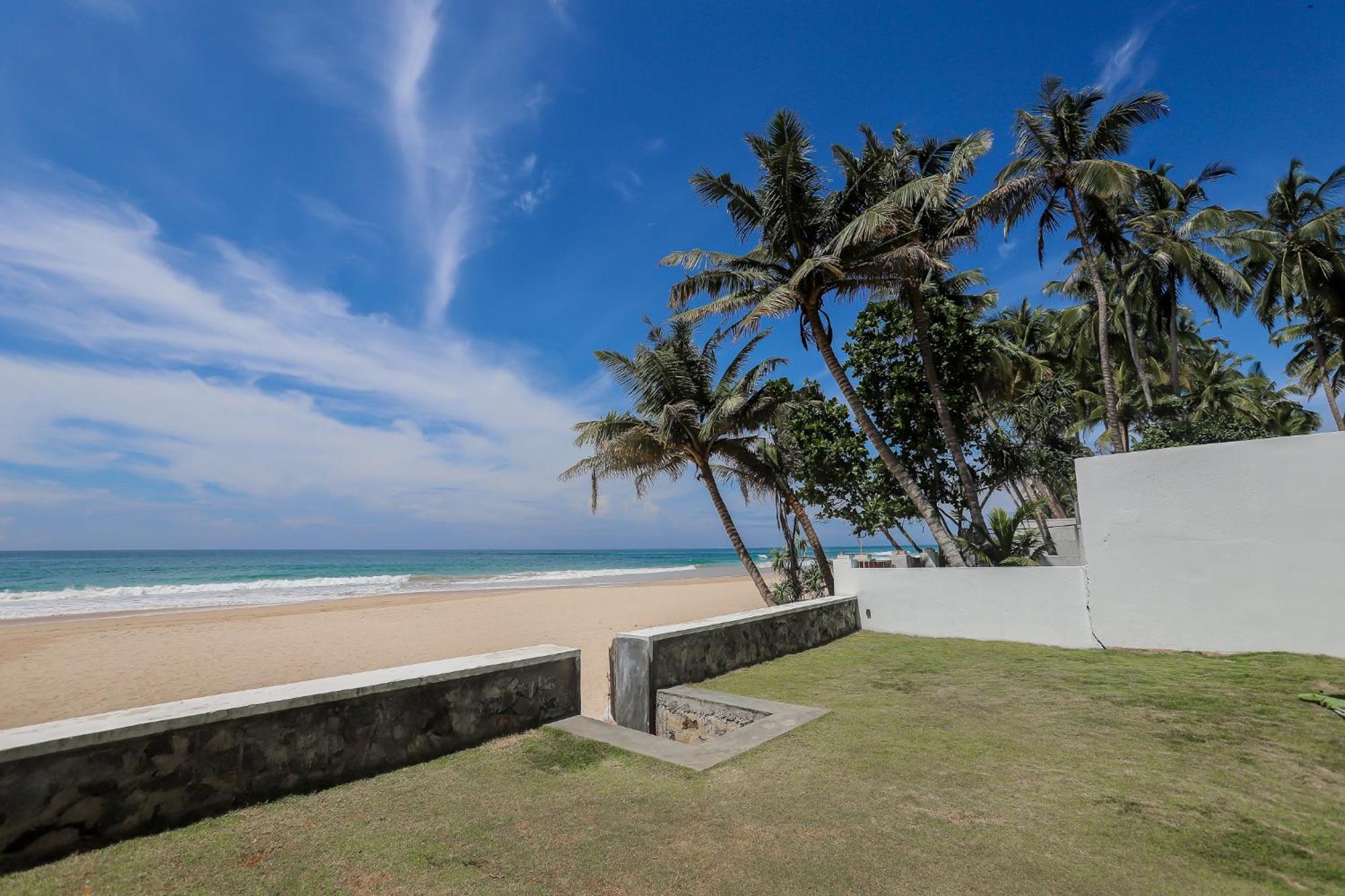 Bieshu Beach Hive Habaraduwa Central Buitenkant foto
